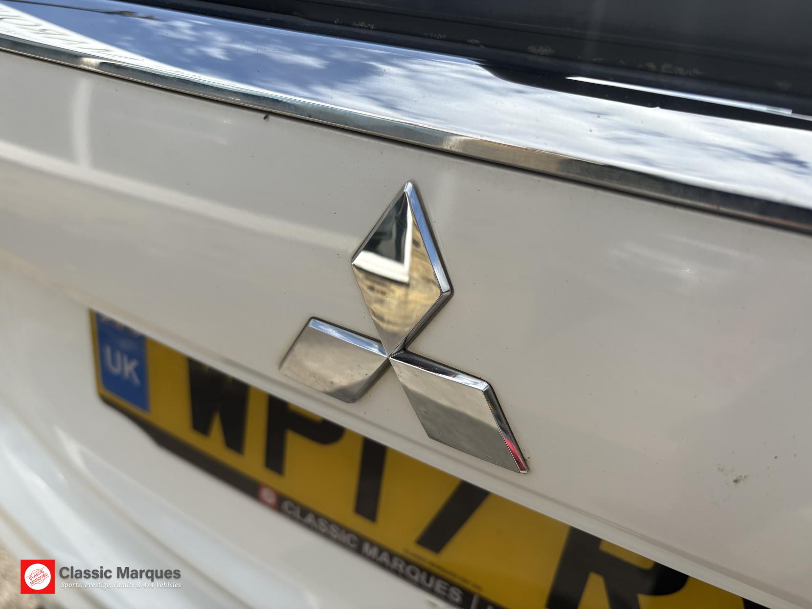 Mitsubishi Outlander 2.0h 12kWh GX4hs SUV 5dr Petrol Plug-in Hybrid CVT 4WD Euro 6 (s/s) (200 ps)