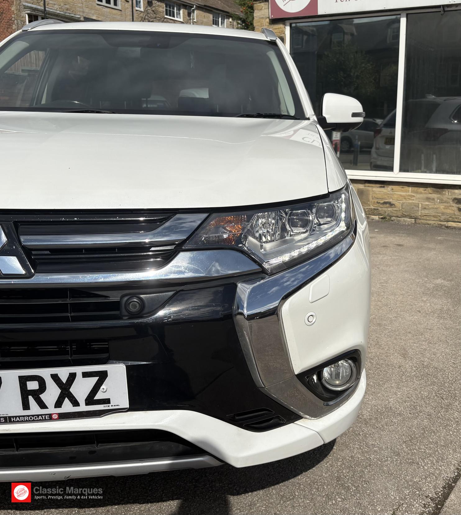 Mitsubishi Outlander 2.0h 12kWh GX4hs SUV 5dr Petrol Plug-in Hybrid CVT 4WD Euro 6 (s/s) (200 ps)