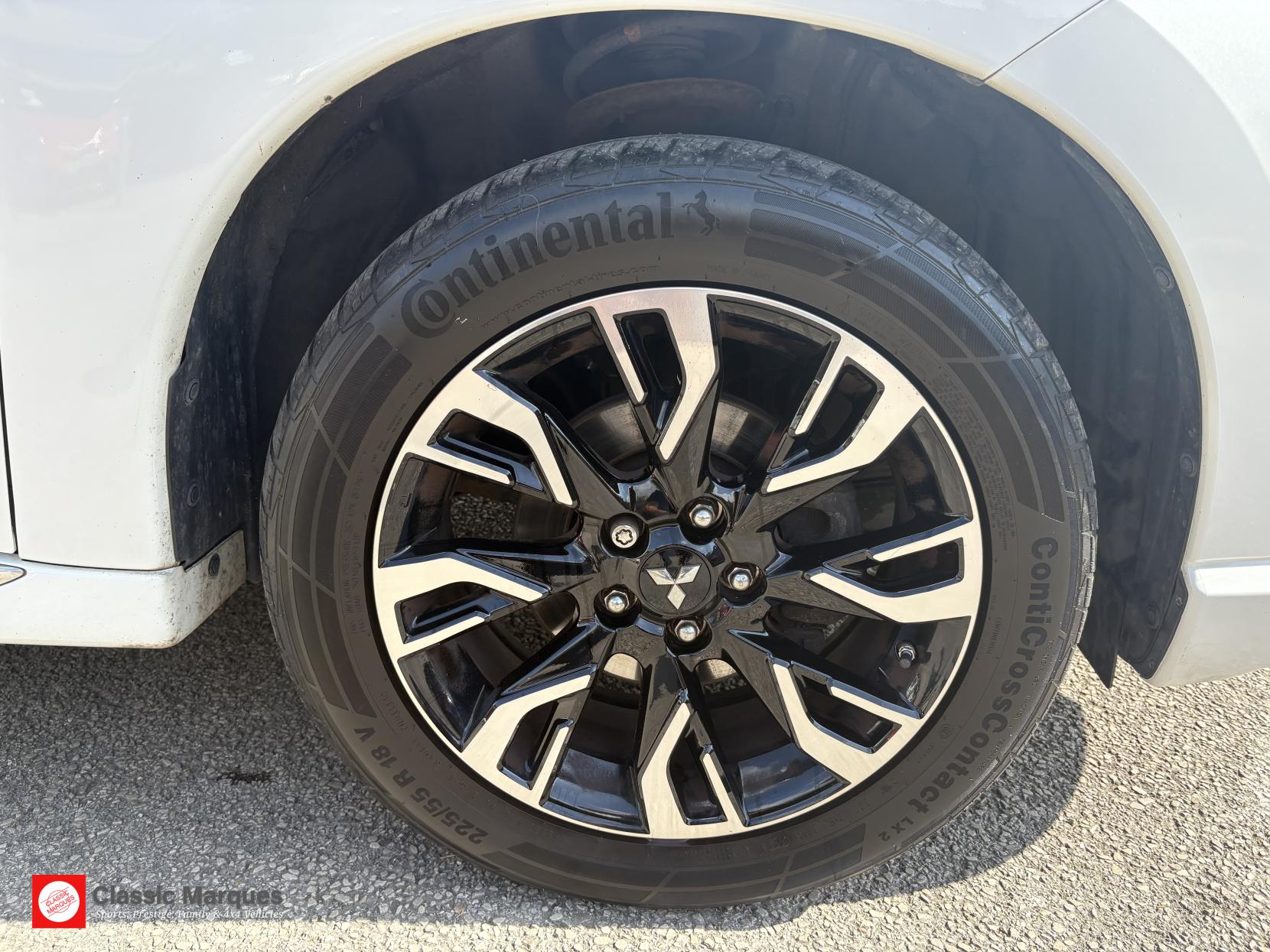Mitsubishi Outlander 2.0h 12kWh GX4hs SUV 5dr Petrol Plug-in Hybrid CVT 4WD Euro 6 (s/s) (200 ps)