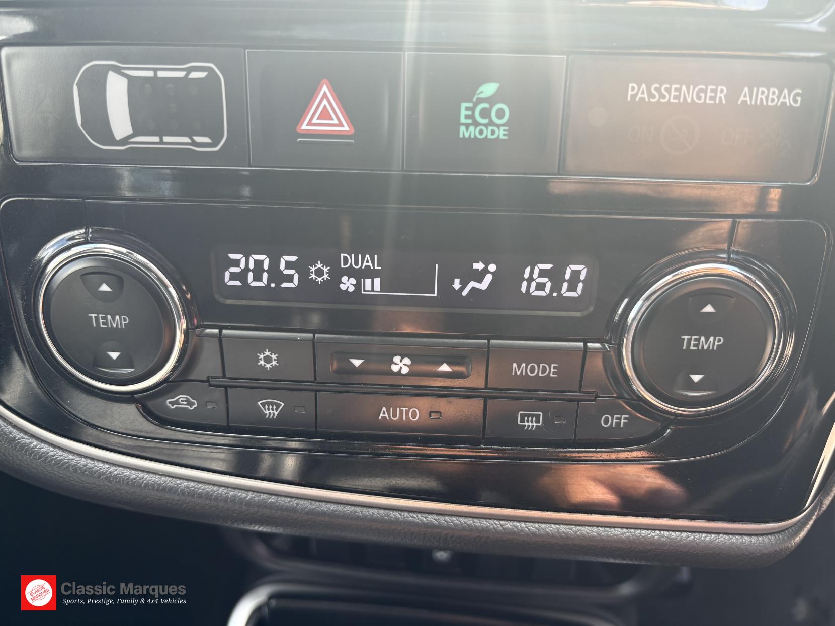 Mitsubishi Outlander 2.0h 12kWh GX4hs SUV 5dr Petrol Plug-in Hybrid CVT 4WD Euro 6 (s/s) (200 ps)