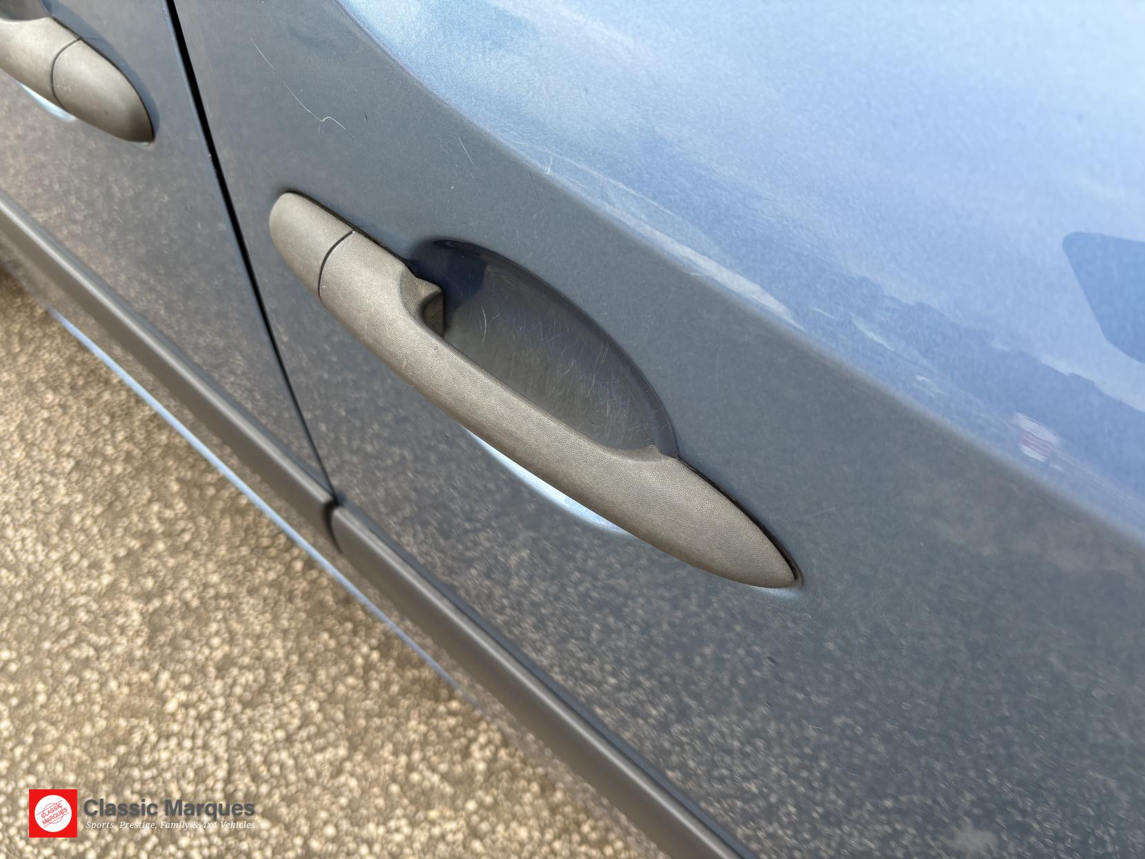 Renault Kangoo Maxi ZE 33kWh Business Crew Van Cab 6dr Electric Auto L3 H1 (i) (60 ps)