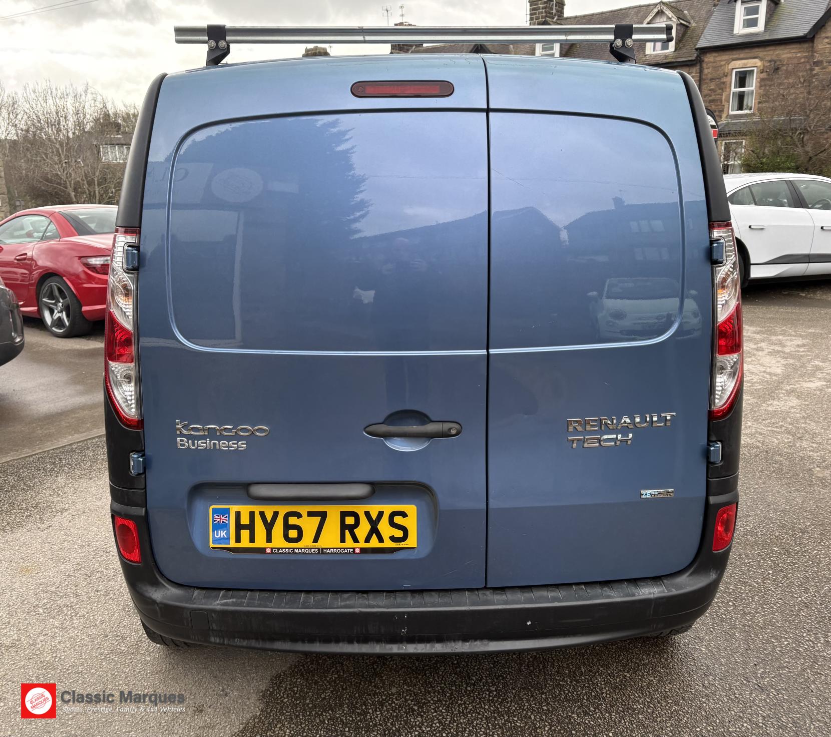 Renault Kangoo Maxi ZE 33kWh Business Crew Van Cab 6dr Electric Auto L3 H1 (i) (60 ps)