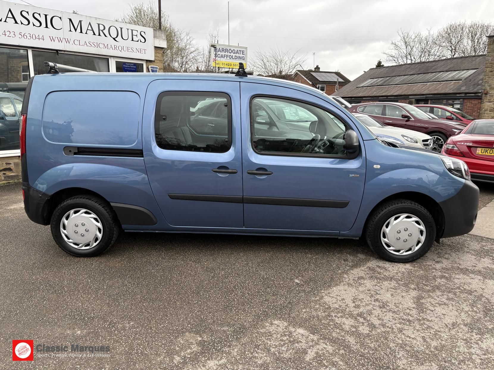 Renault Kangoo Maxi ZE 33kWh Business Crew Van Cab 6dr Electric Auto L3 H1 (i) (60 ps)