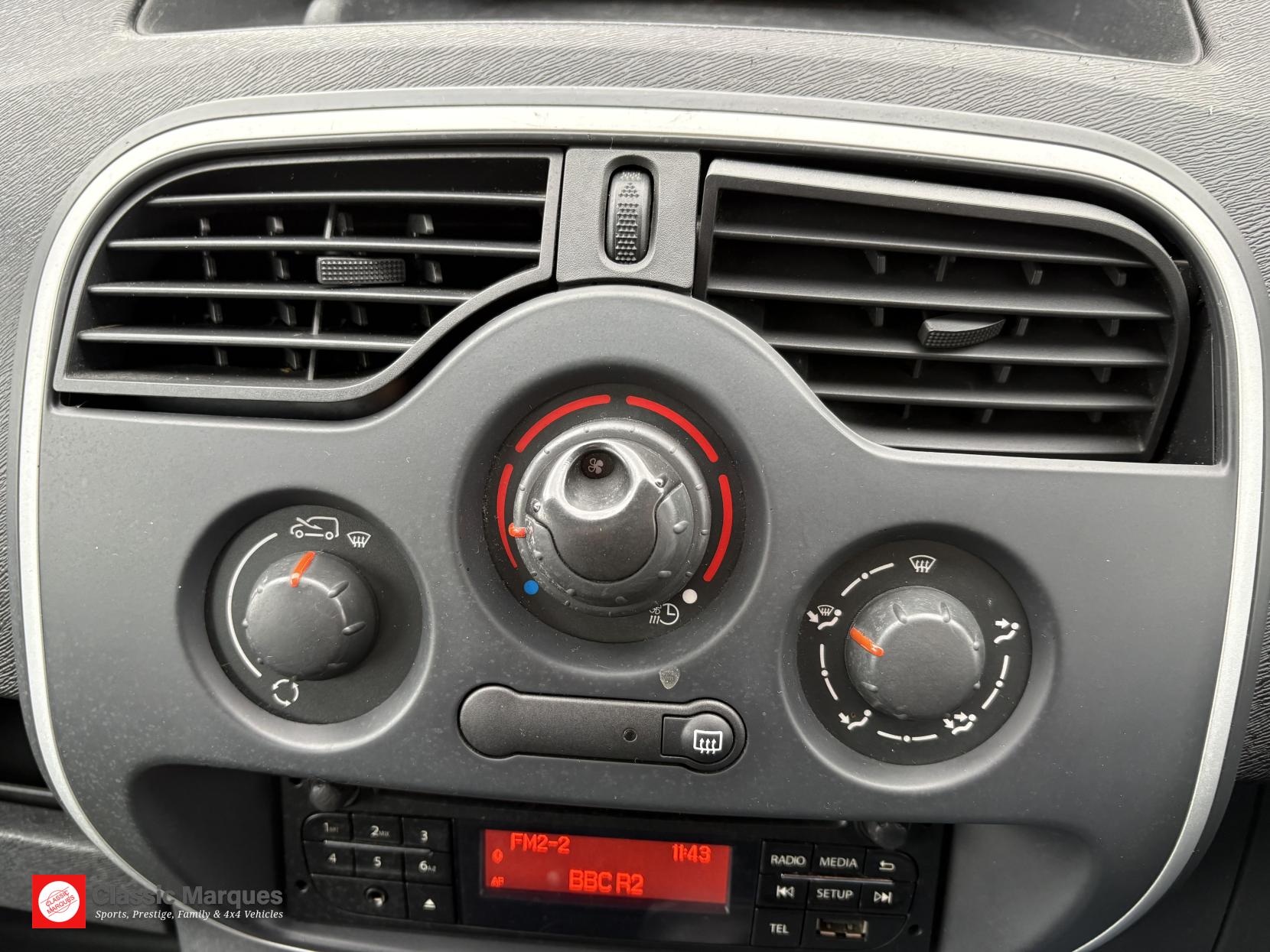 Renault Kangoo Maxi ZE 33kWh Business Crew Van Cab 6dr Electric Auto L3 H1 (i) (60 ps)