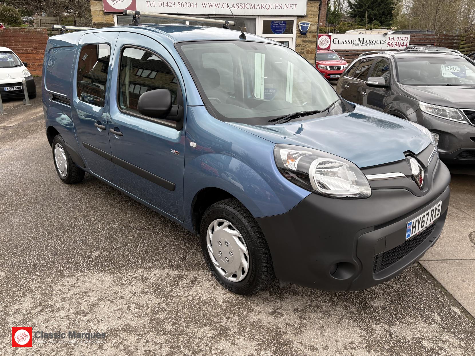 Renault Kangoo Maxi ZE 33kWh Business Crew Van Cab 6dr Electric Auto L3 H1 (i) (60 ps)