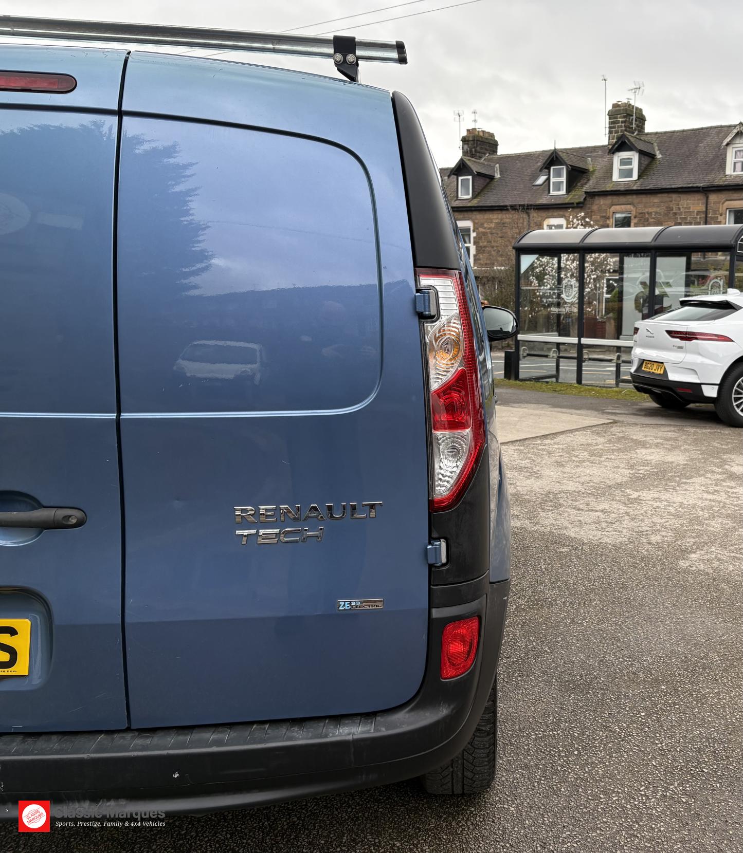 Renault Kangoo Maxi ZE 33kWh Business Crew Van Cab 6dr Electric Auto L3 H1 (i) (60 ps)