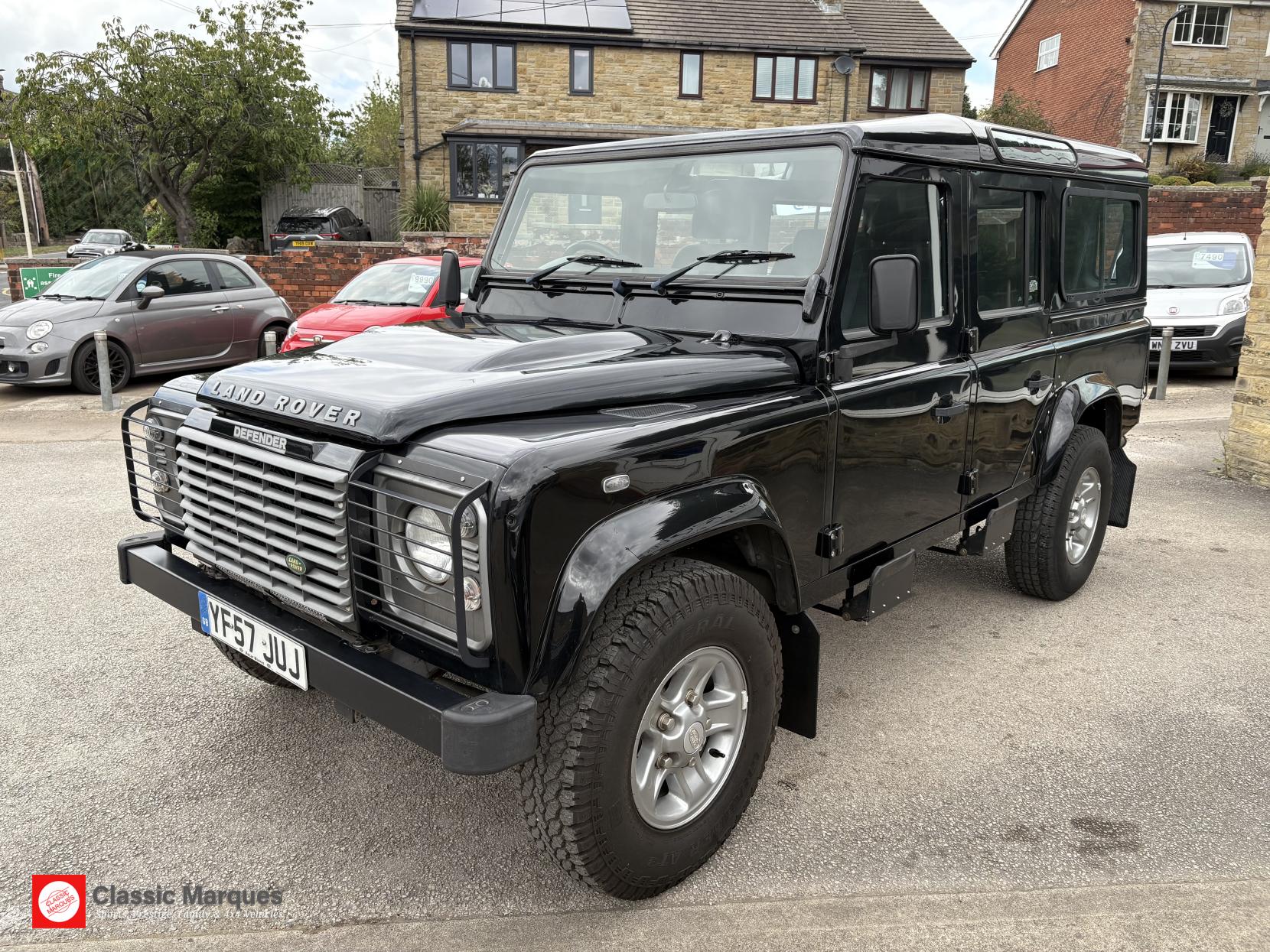 Land Rover Defender 110 2.4 TDCi XS SUV 5dr Diesel Manual 4WD MWB Euro 4 (122 bhp)