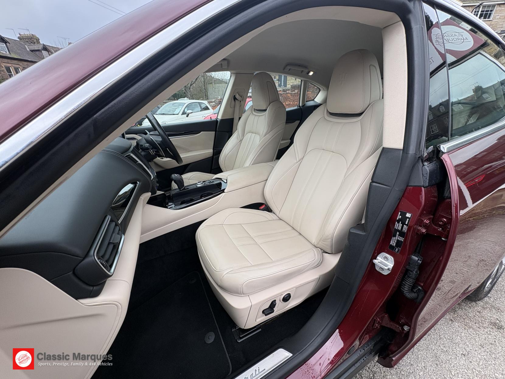 Maserati Levante 3.0D V6 SUV 5dr Diesel ZF 4WD Euro 6 (s/s) (275 ps)