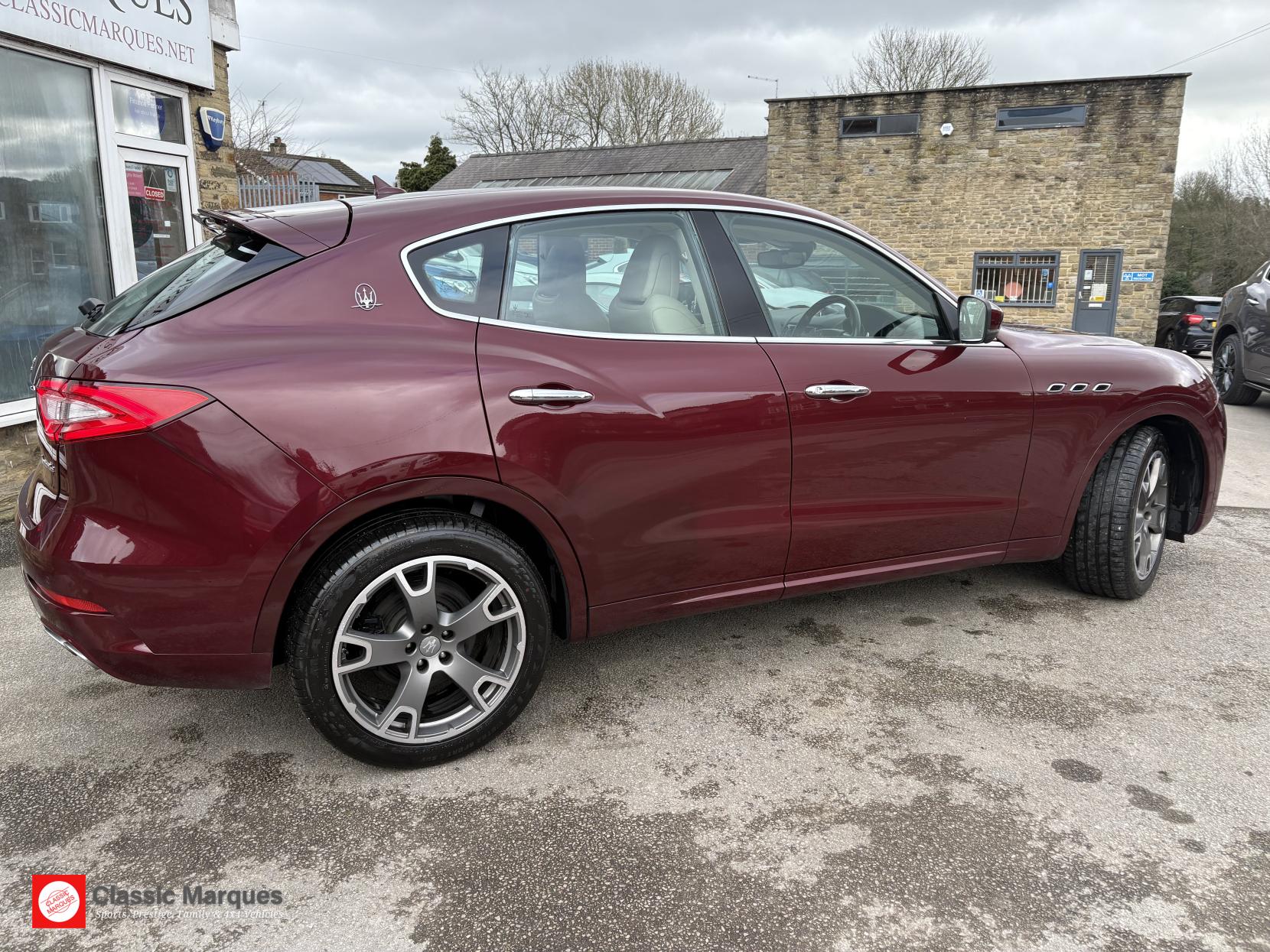 Maserati Levante 3.0D V6 SUV 5dr Diesel ZF 4WD Euro 6 (s/s) (275 ps)