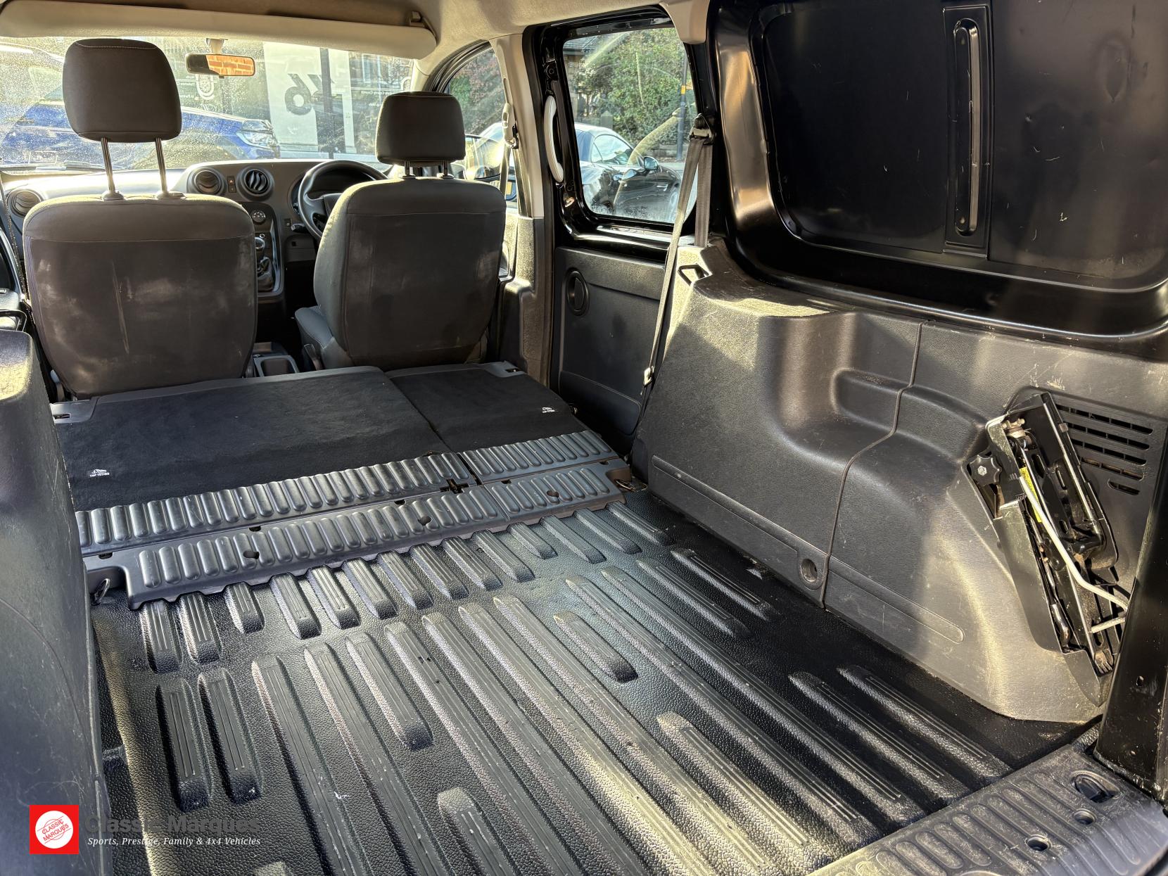 Mercedes-Benz Citan 1.5 111 CDI Crew Van Double Cab 6dr Diesel Manual L3 Euro 5 (5 Seat) (110 ps)