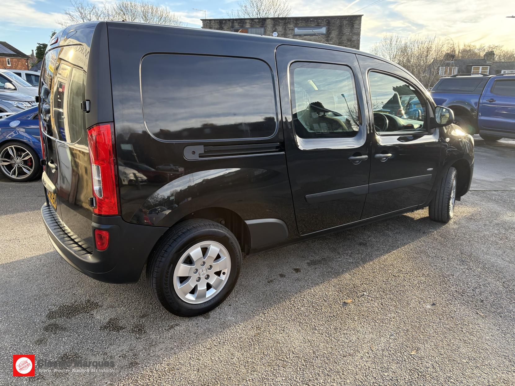Mercedes-Benz Citan 1.5 111 CDI Crew Van Double Cab 6dr Diesel Manual L3 Euro 5 (5 Seat) (110 ps)