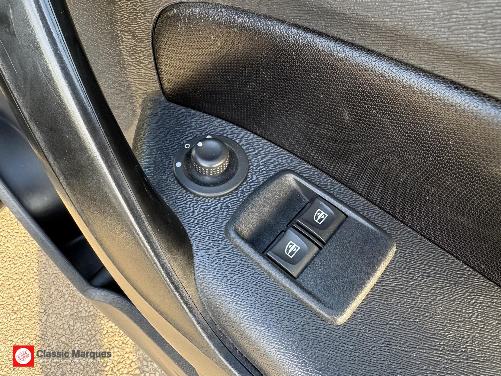 Mercedes-Benz Citan 1.5 111 CDI Crew Van Double Cab 6dr Diesel Manual L3 Euro 5 (5 Seat) (110 ps)