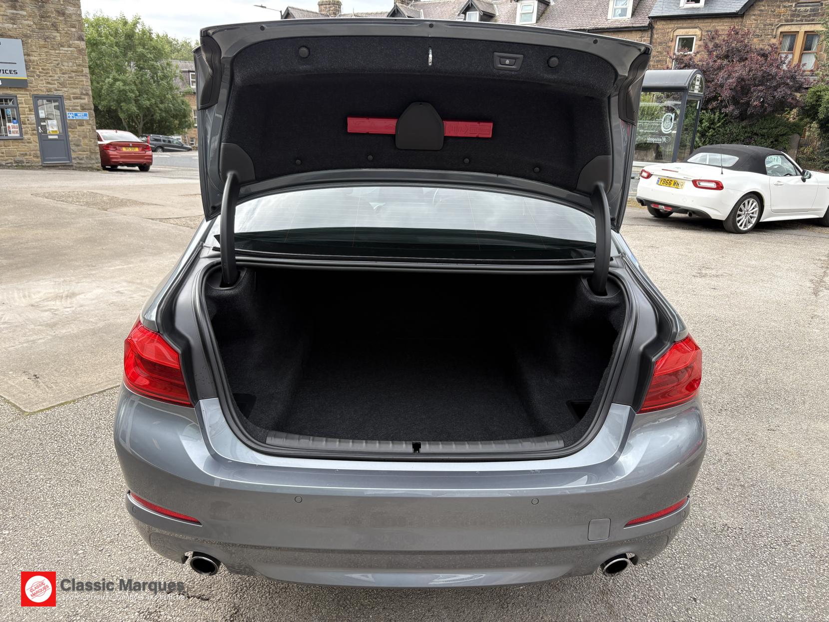 BMW 5 Series 2.0 530i SE Saloon 4dr Petrol Auto Euro 6 (s/s) (252 ps)