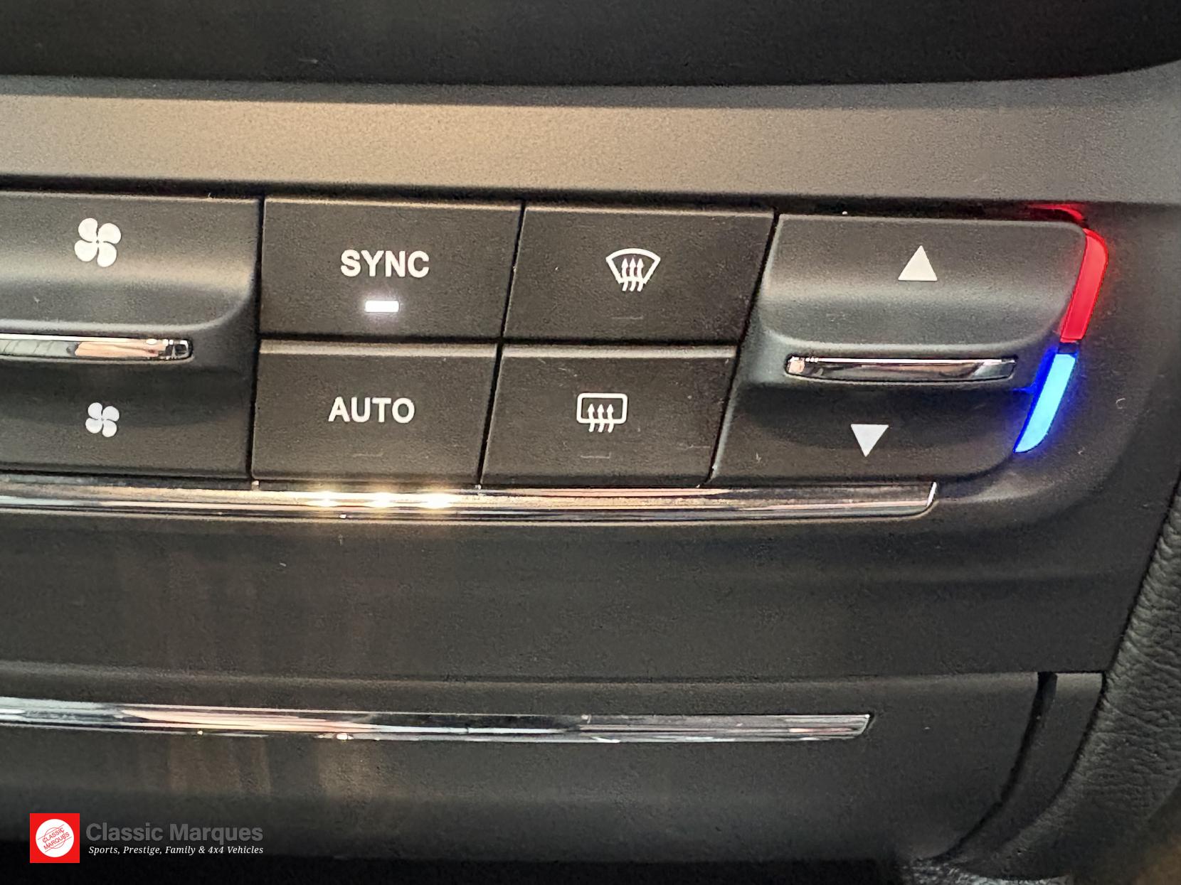 Maserati Ghibli 3.0 V6 Saloon 4dr Petrol ZF Euro 6 (s/s) (330 ps)