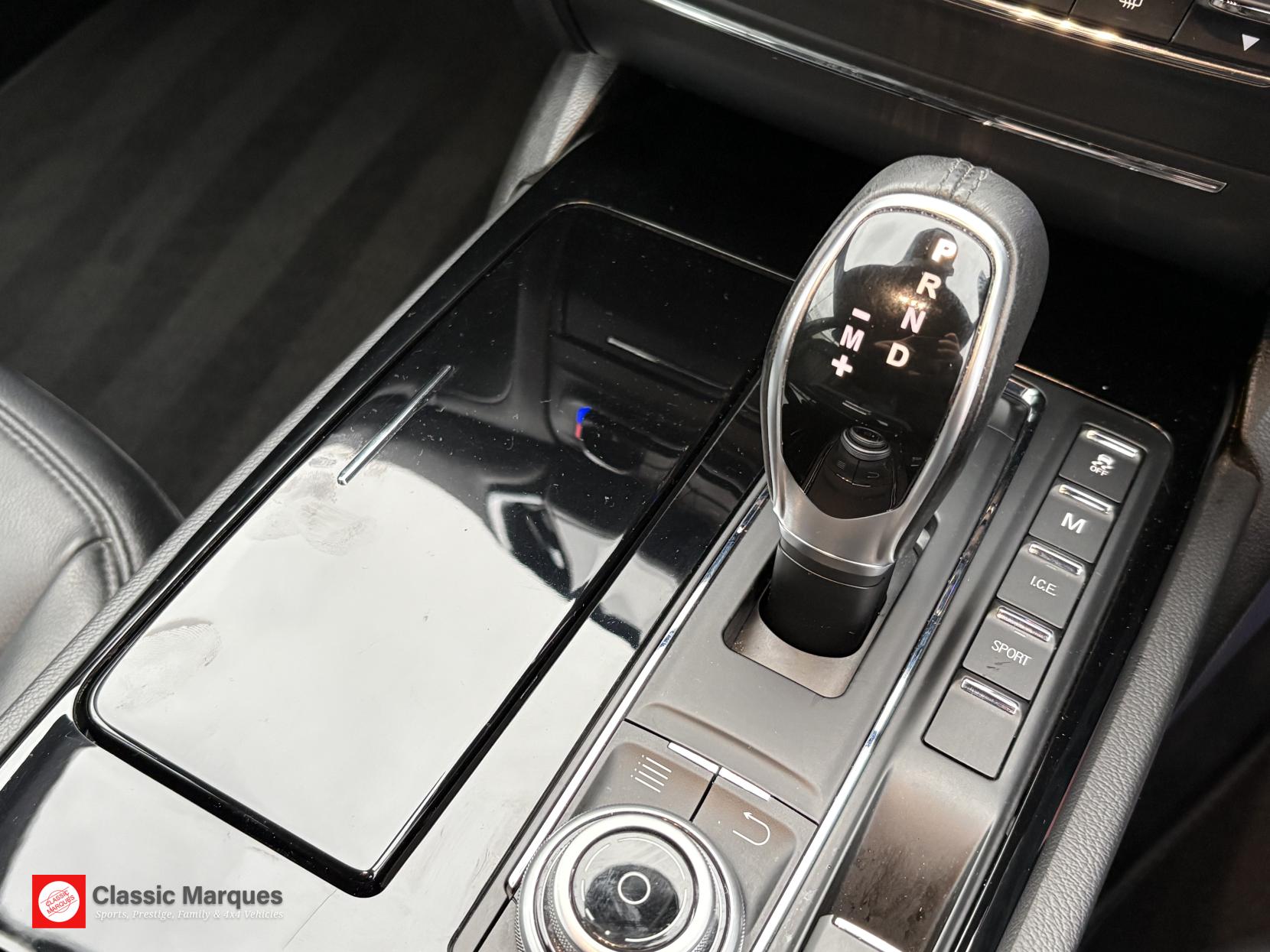 Maserati Ghibli 3.0 V6 Saloon 4dr Petrol ZF Euro 6 (s/s) (330 ps)