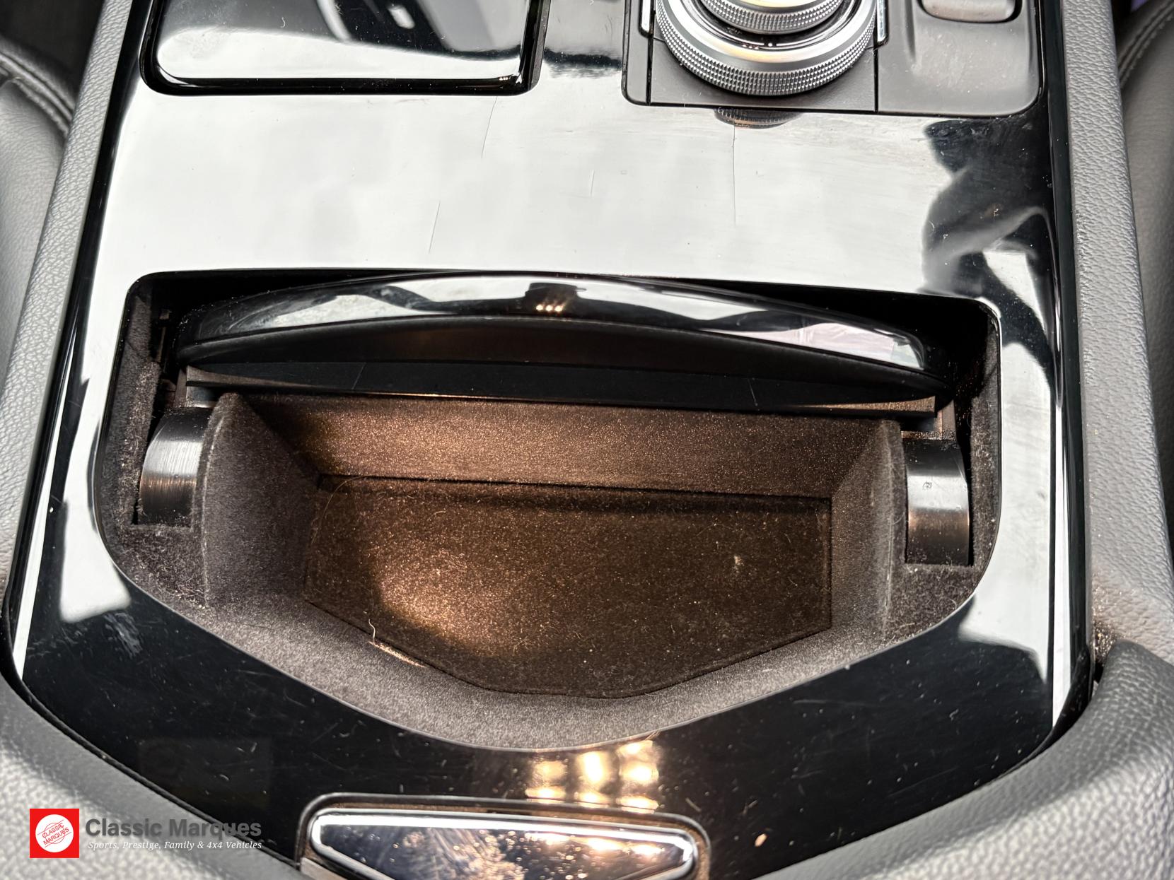 Maserati Ghibli 3.0 V6 Saloon 4dr Petrol ZF Euro 6 (s/s) (330 ps)