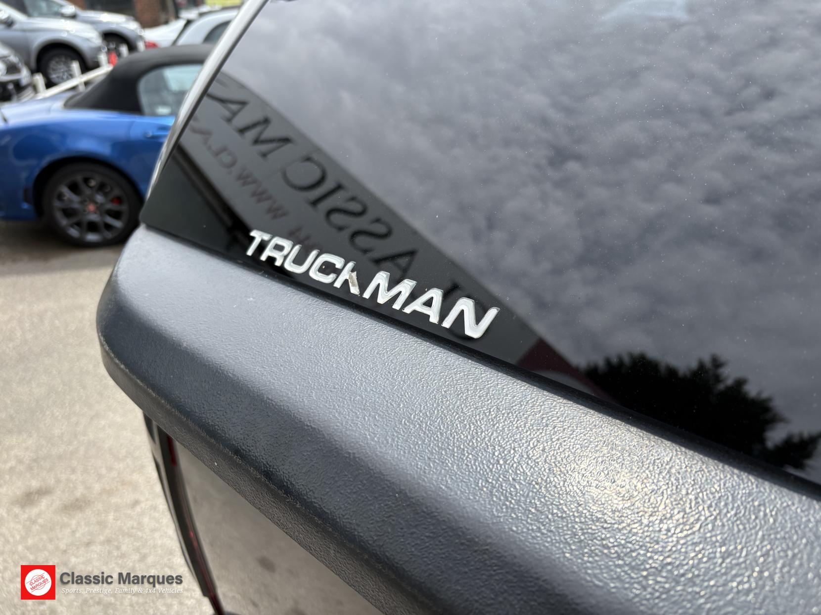 Nissan Navara 2.3 dCi Tekna Pickup Double Cab 4dr Diesel Auto 4WD Euro 6 (190 ps)
