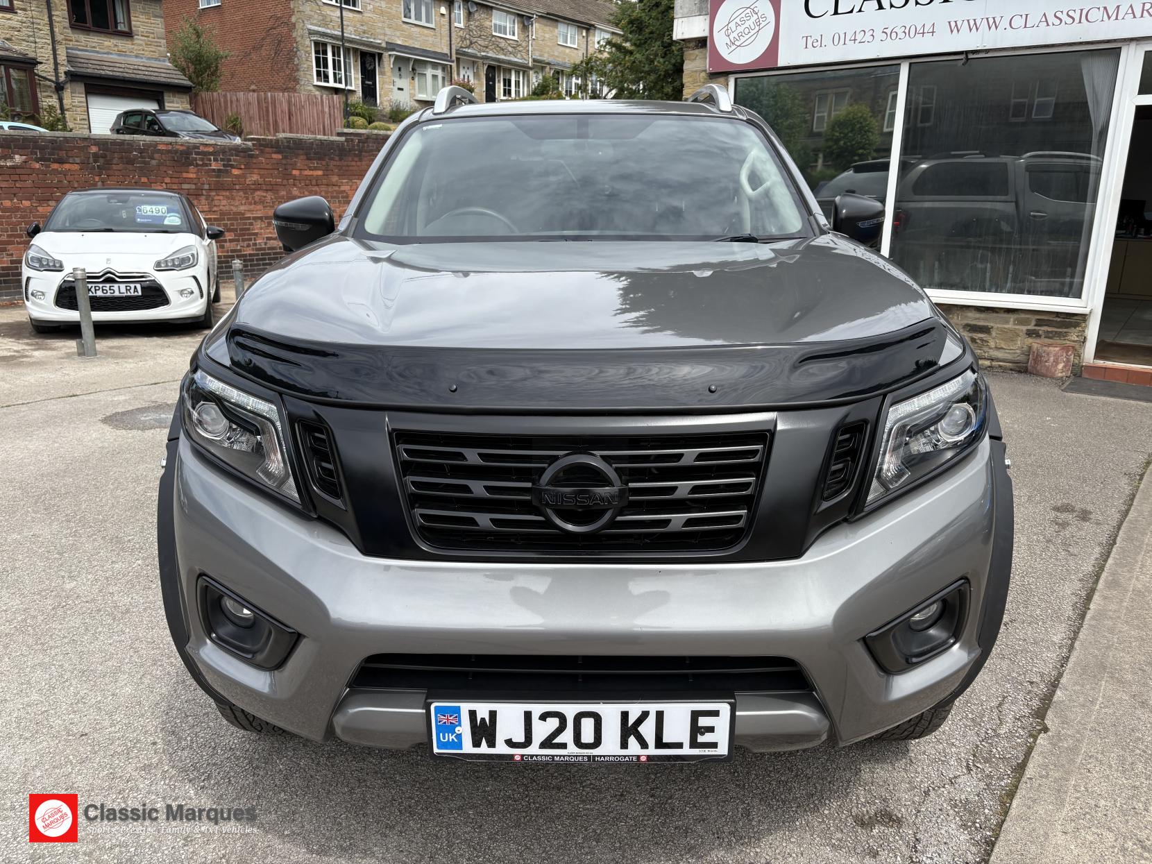 Nissan Navara 2.3 dCi Tekna Pickup Double Cab 4dr Diesel Auto 4WD Euro 6 (190 ps)