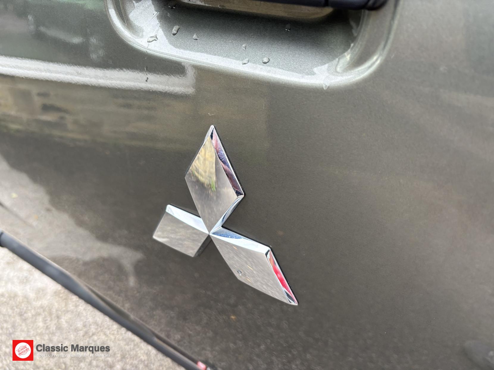 Mitsubishi L200 2.4 DI-D CC 4Life Pickup Double Cab 4dr Diesel Manual 4WD Euro 6 (s/s) (151 ps)