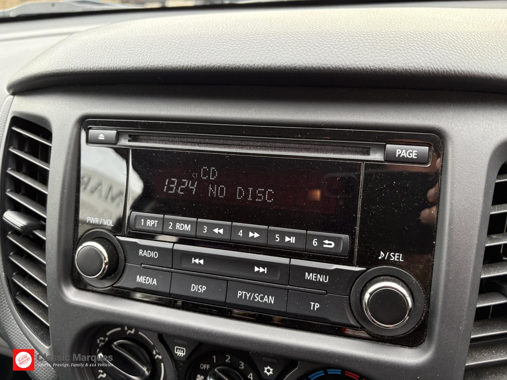 Mitsubishi L200 2.4 DI-D CC 4Life Pickup Double Cab 4dr Diesel Manual 4WD Euro 6 (s/s) (151 ps)