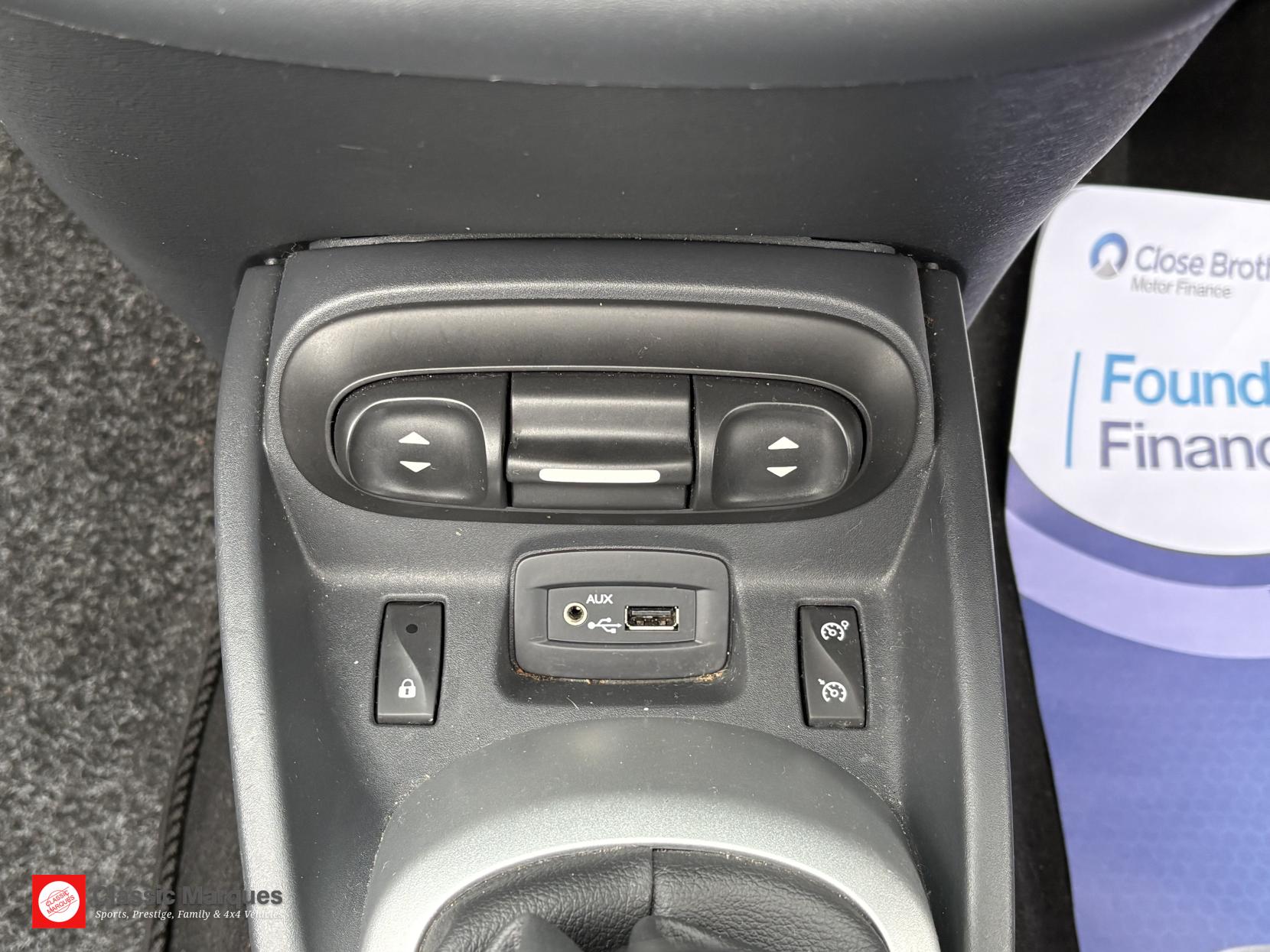 Renault Wind 1.6 VVT GT Line Convertible 2dr Petrol Manual Euro 5 (133 ps)