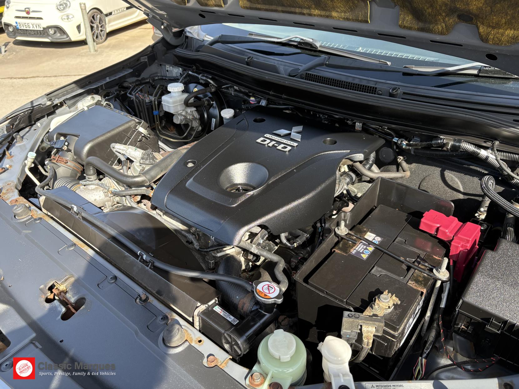 Mitsubishi L200 2.4 DI-D DC Barbarian Pickup Double Cab 4dr Diesel Manual 4WD Euro 6 (178 ps)