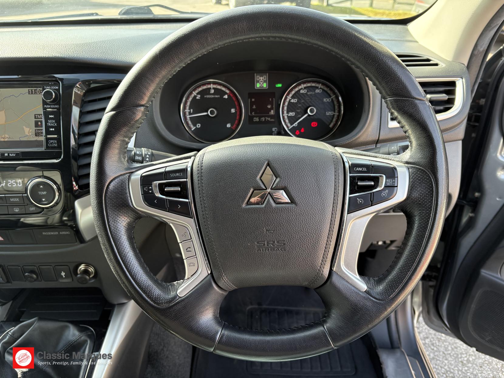 Mitsubishi L200 2.4 DI-D DC Barbarian Pickup Double Cab 4dr Diesel Manual 4WD Euro 6 (178 ps)