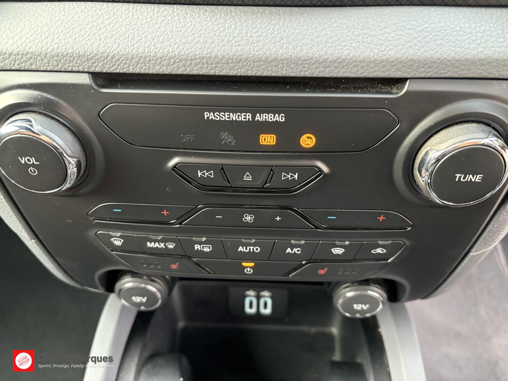 Ford Ranger 3.2 TDCi Wildtrak Pickup Double Cab 4dr Diesel Manual 4WD Euro 5 (s/s) (200 ps)