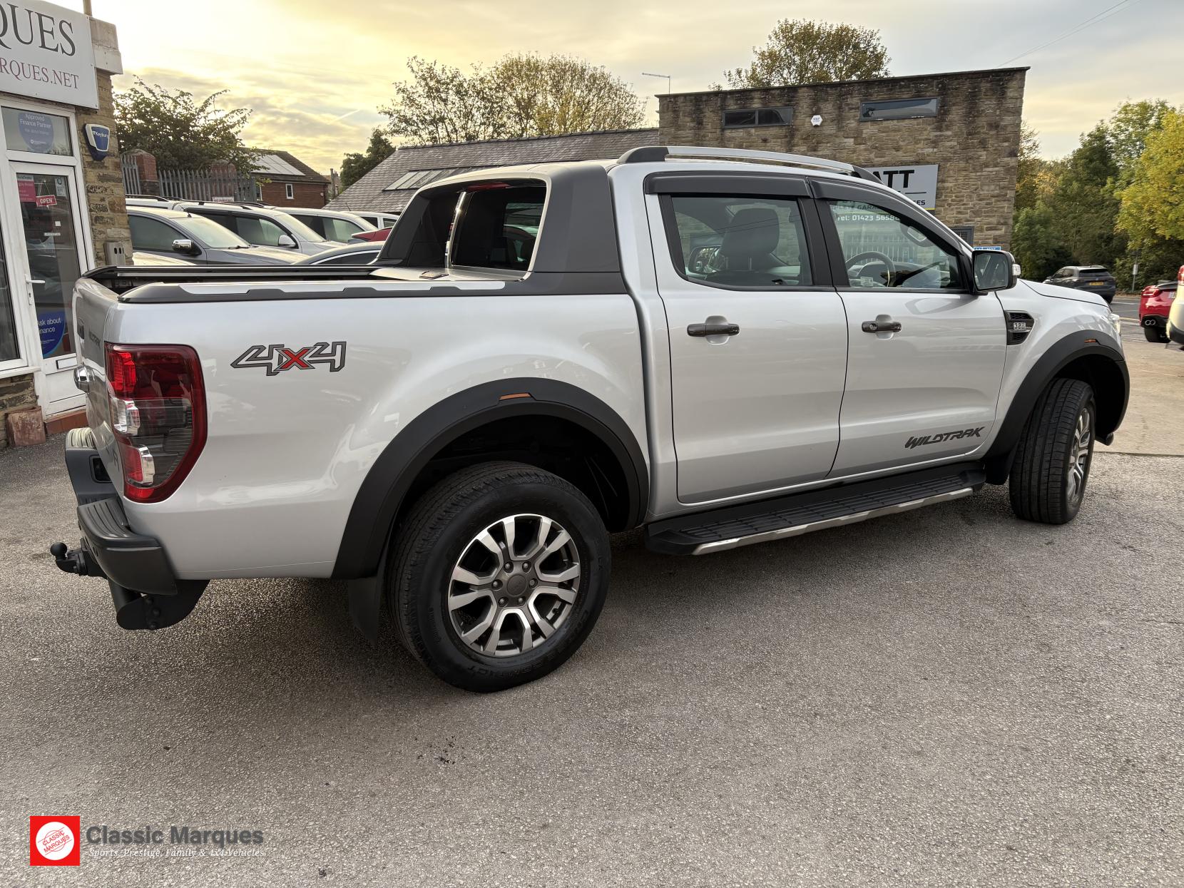 Ford Ranger 3.2 TDCi Wildtrak Pickup Double Cab 4dr Diesel Manual 4WD Euro 5 (s/s) (200 ps)