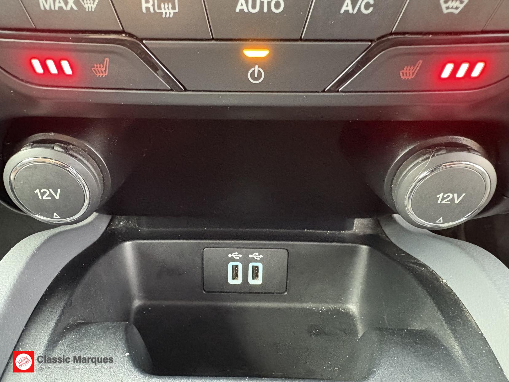 Ford Ranger 3.2 TDCi Wildtrak Pickup Double Cab 4dr Diesel Manual 4WD Euro 5 (s/s) (200 ps)
