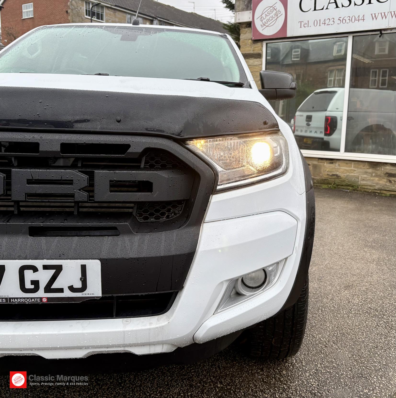 Ford Ranger 2.2 TDCi Limited Pickup Double Cab 4dr Diesel Durashift 4WD Euro 5 (150 ps)