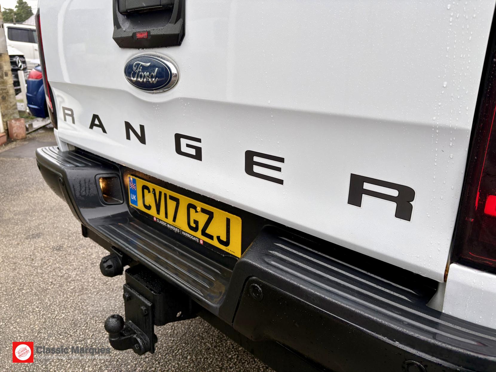 Ford Ranger 2.2 TDCi Limited Pickup Double Cab 4dr Diesel Durashift 4WD Euro 5 (150 ps)