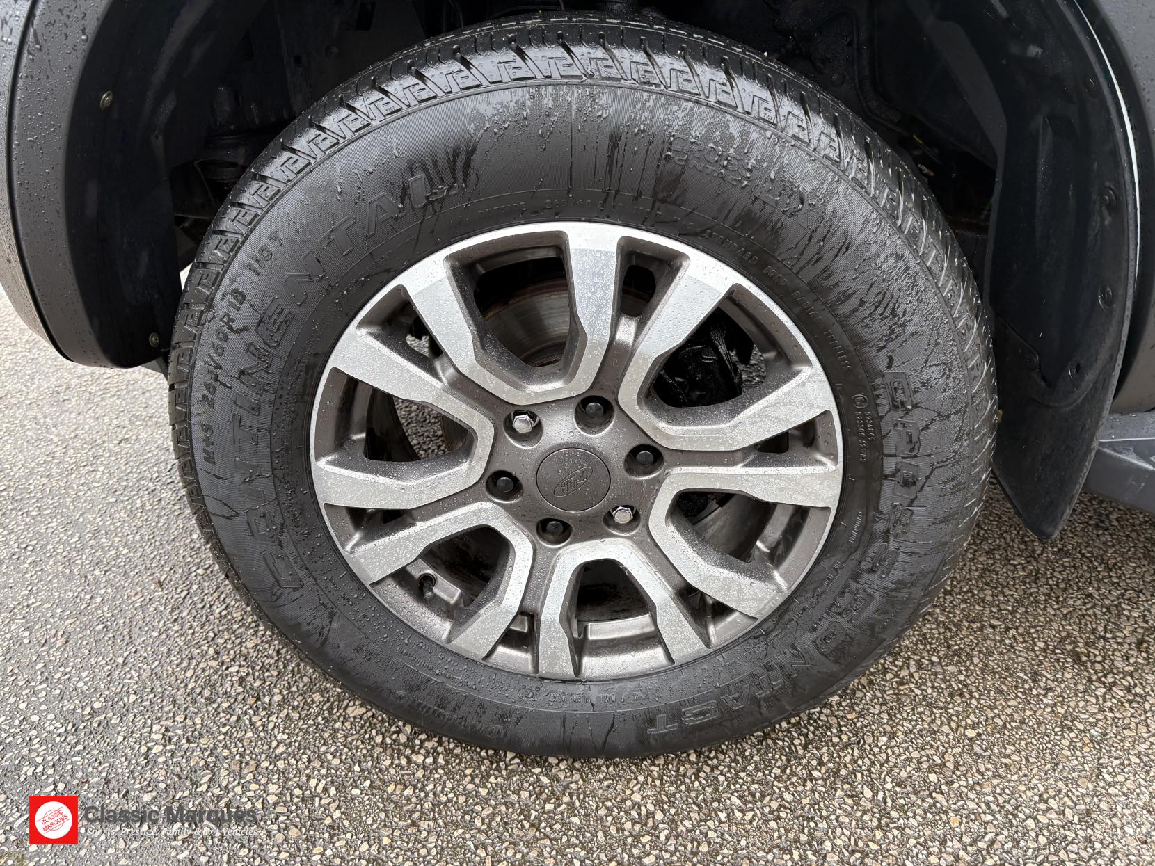 Ford Ranger 2.2 TDCi Limited Pickup Double Cab 4dr Diesel Durashift 4WD Euro 5 (150 ps)