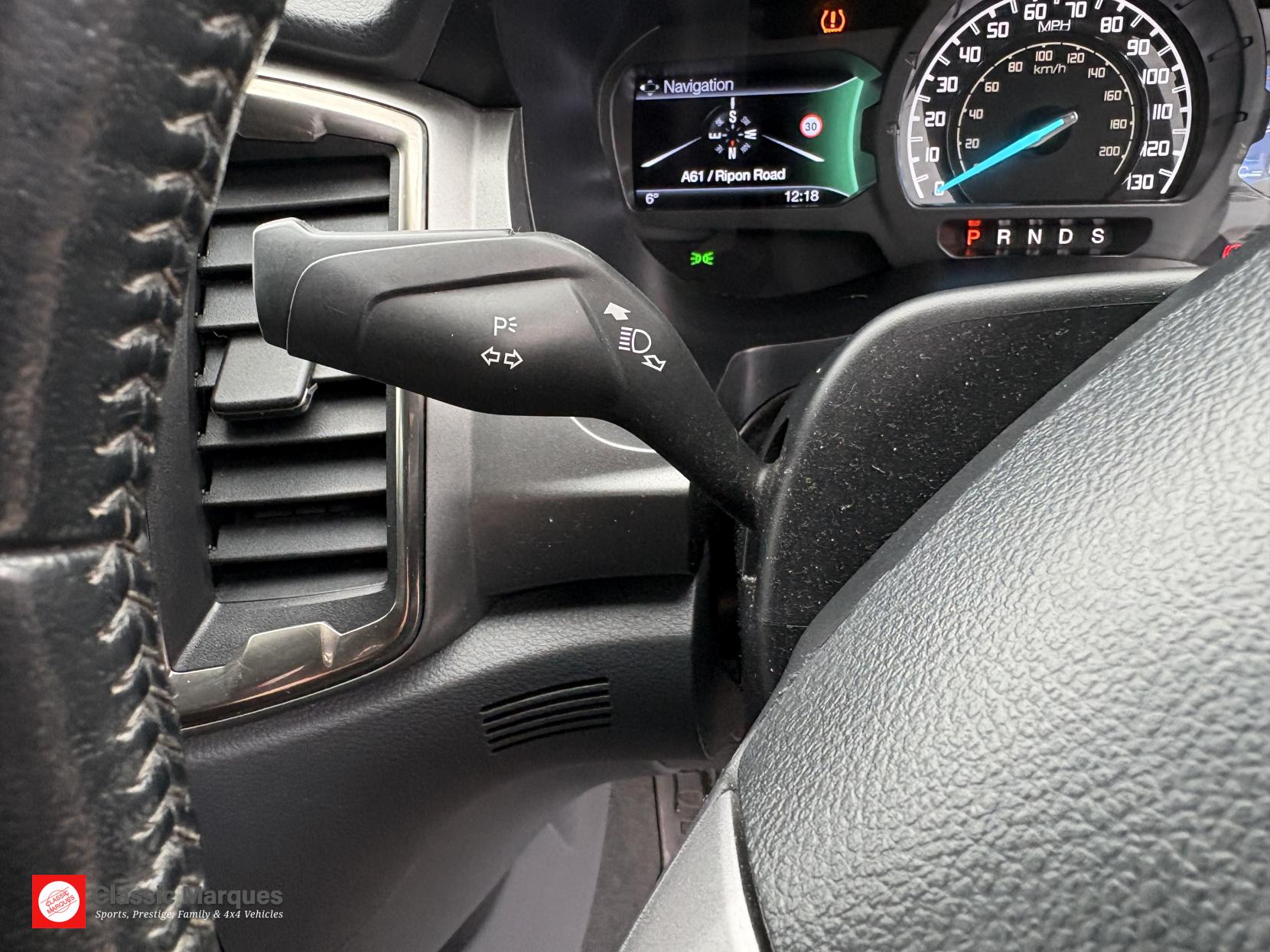 Ford Ranger 2.2 TDCi Limited Pickup Double Cab 4dr Diesel Durashift 4WD Euro 5 (150 ps)