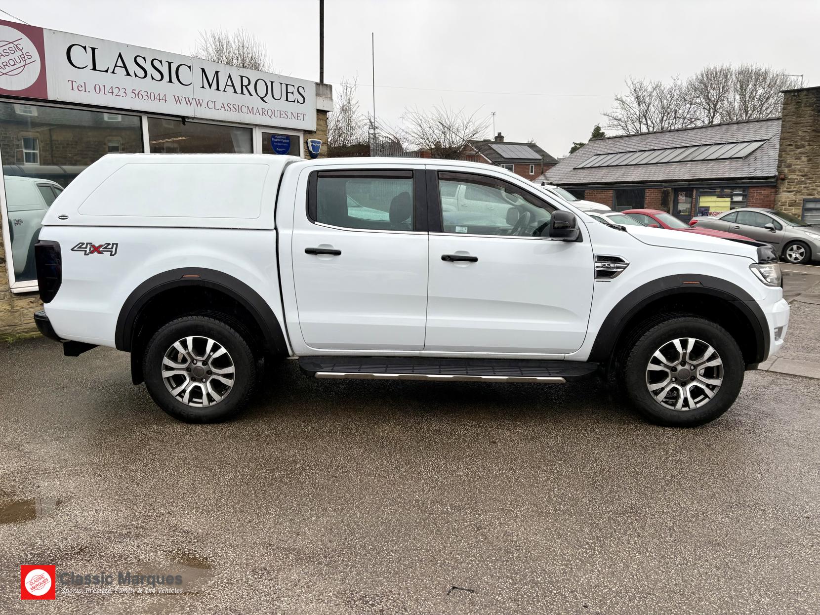 Ford Ranger 2.2 TDCi Limited Pickup Double Cab 4dr Diesel Durashift 4WD Euro 5 (150 ps)