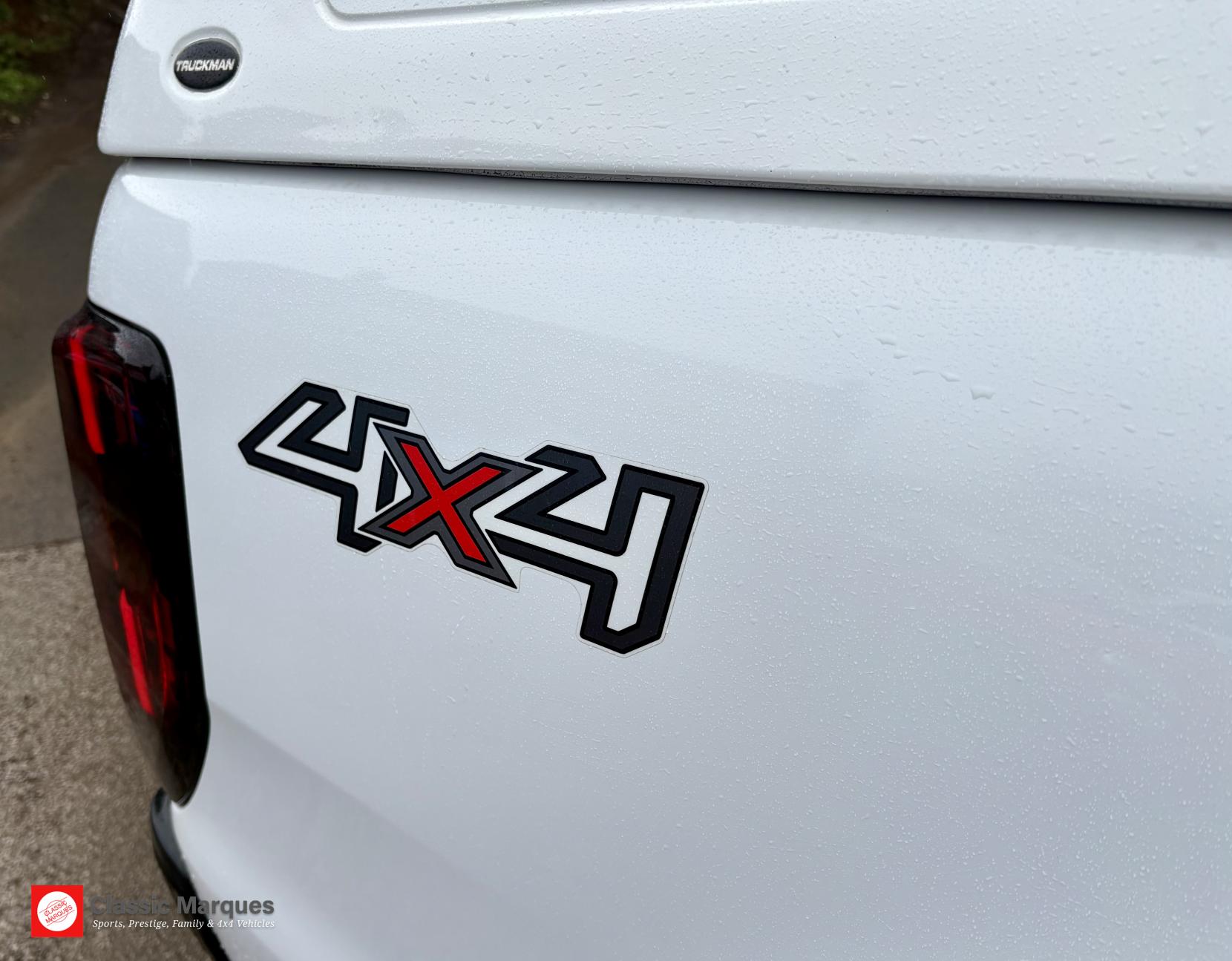 Ford Ranger 2.2 TDCi Limited Pickup Double Cab 4dr Diesel Durashift 4WD Euro 5 (150 ps)