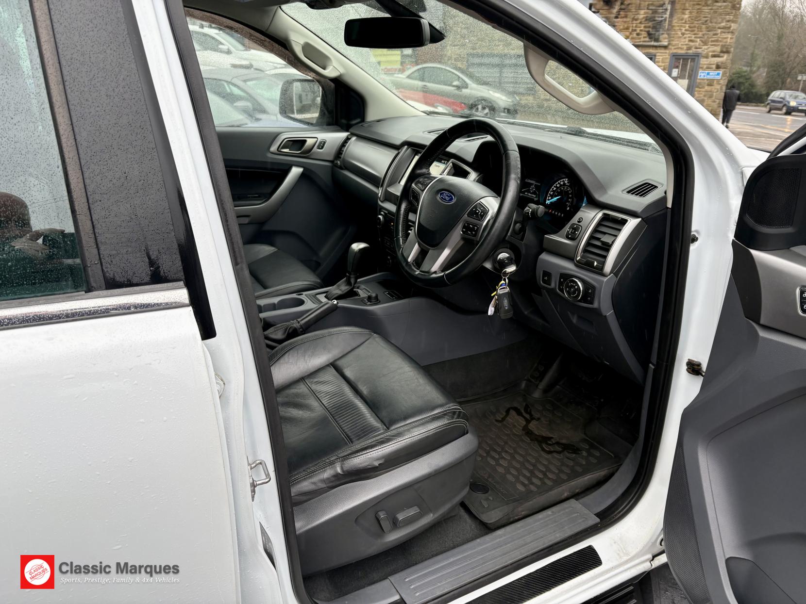 Ford Ranger 2.2 TDCi Limited Pickup Double Cab 4dr Diesel Durashift 4WD Euro 5 (150 ps)