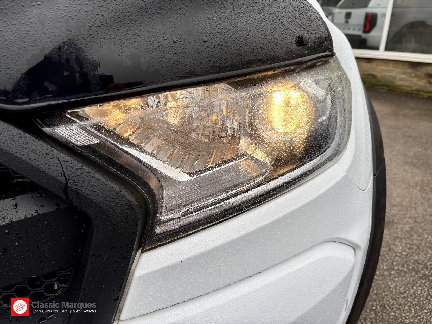 Ford Ranger 2.2 TDCi Limited Pickup Double Cab 4dr Diesel Durashift 4WD Euro 5 (150 ps)