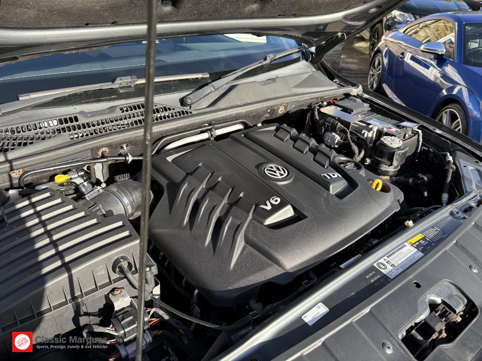 Volkswagen Amarok 3.0 TDI V6 BlueMotion Tech Highline Pickup Double Cab 4dr Diesel Auto 4Motion Euro 6 (s/s) (224 ps)