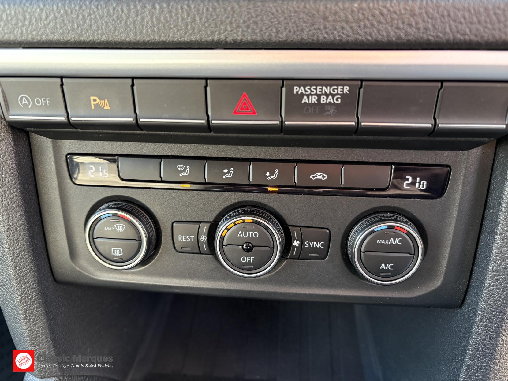 Volkswagen Amarok 3.0 TDI V6 BlueMotion Tech Highline Pickup Double Cab 4dr Diesel Auto 4Motion Euro 6 (s/s) (224 ps)