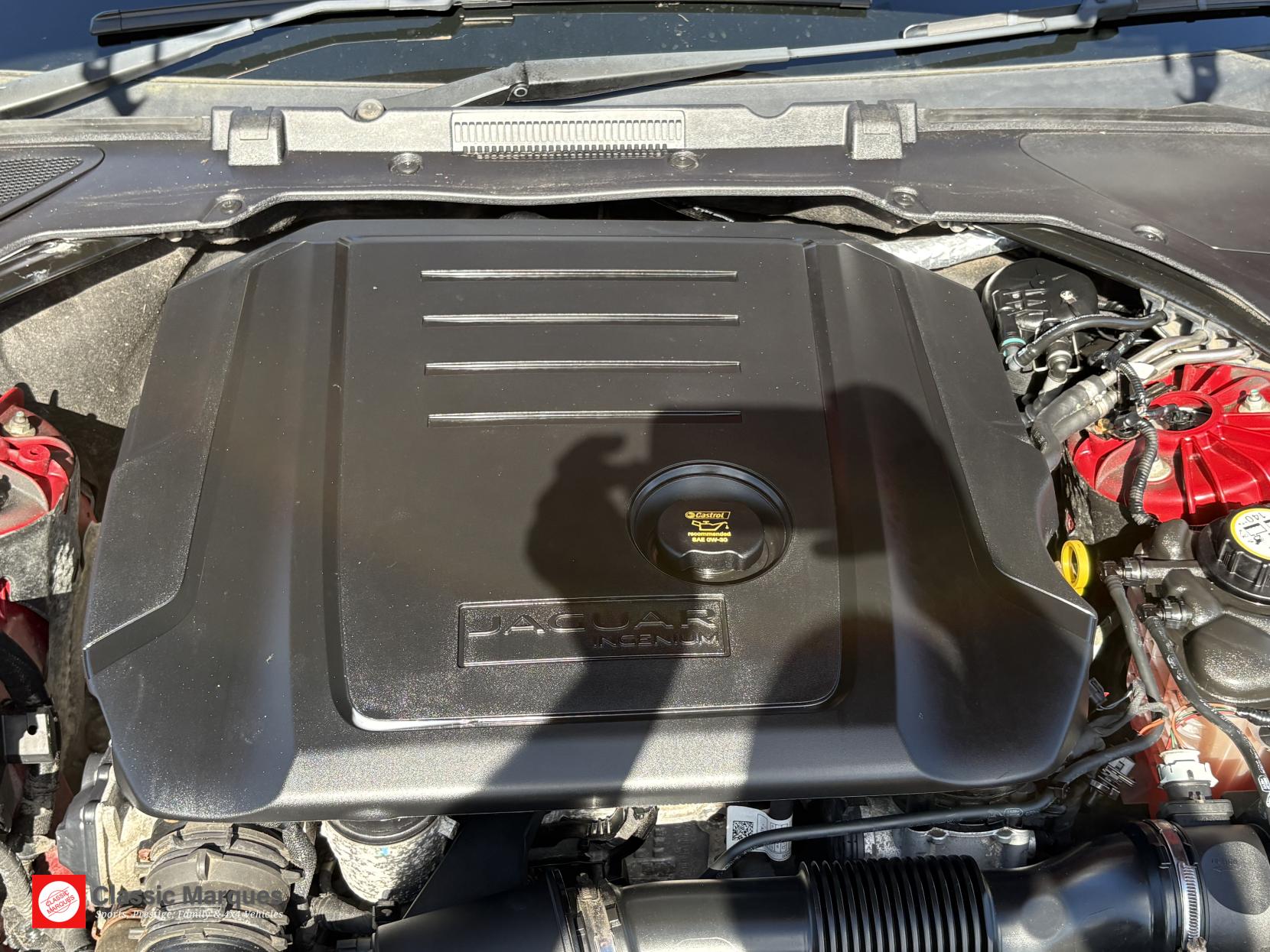 Jaguar XF 2.0d Portfolio Saloon 4dr Diesel Auto AWD Euro 6 (s/s) (180 ps)