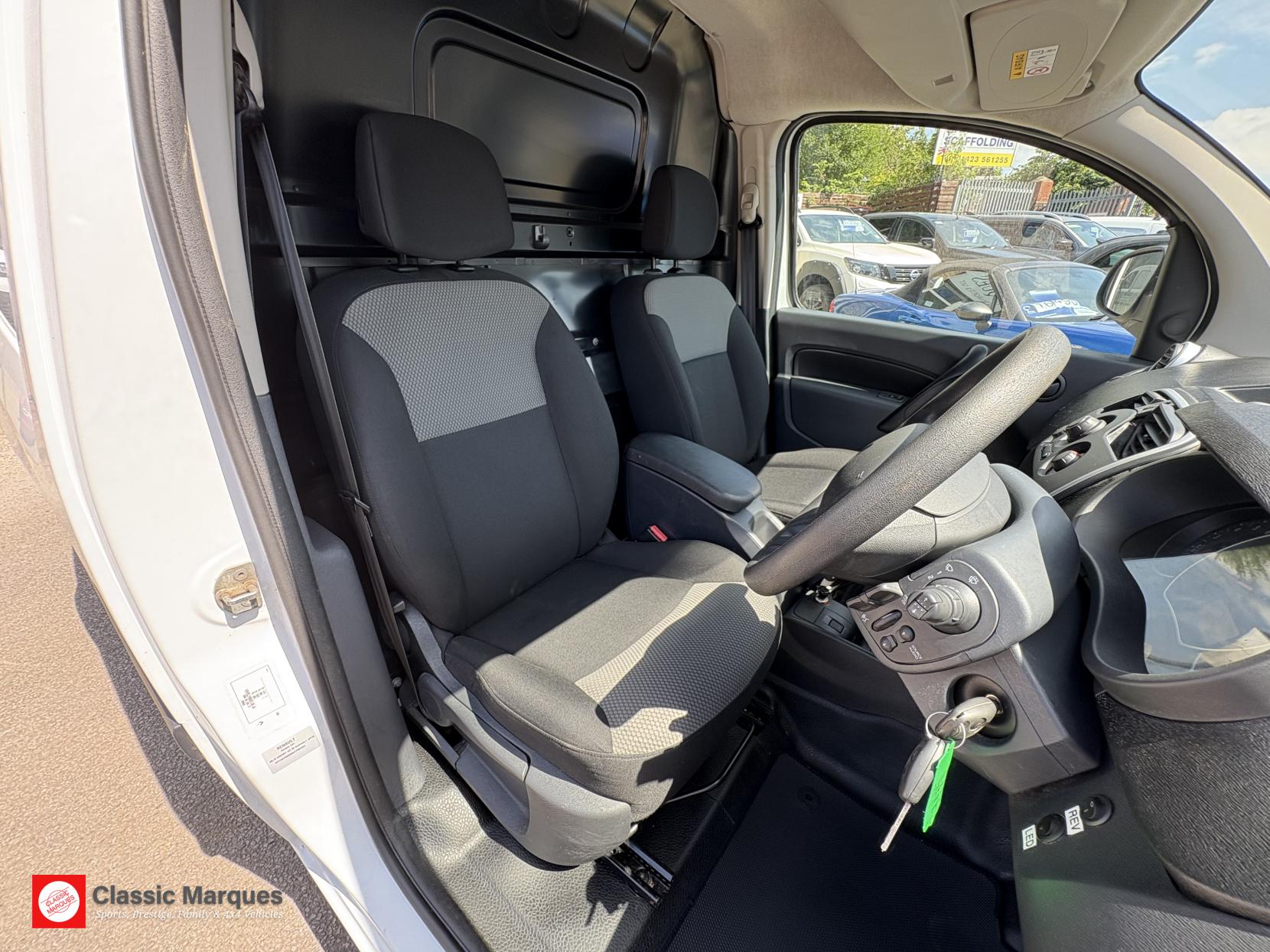 Renault Kangoo 1.5 dCi ENERGY ML19 Business+ Panel Van 5dr Diesel Manual MWB Euro 6 (s/s) (95 ps)