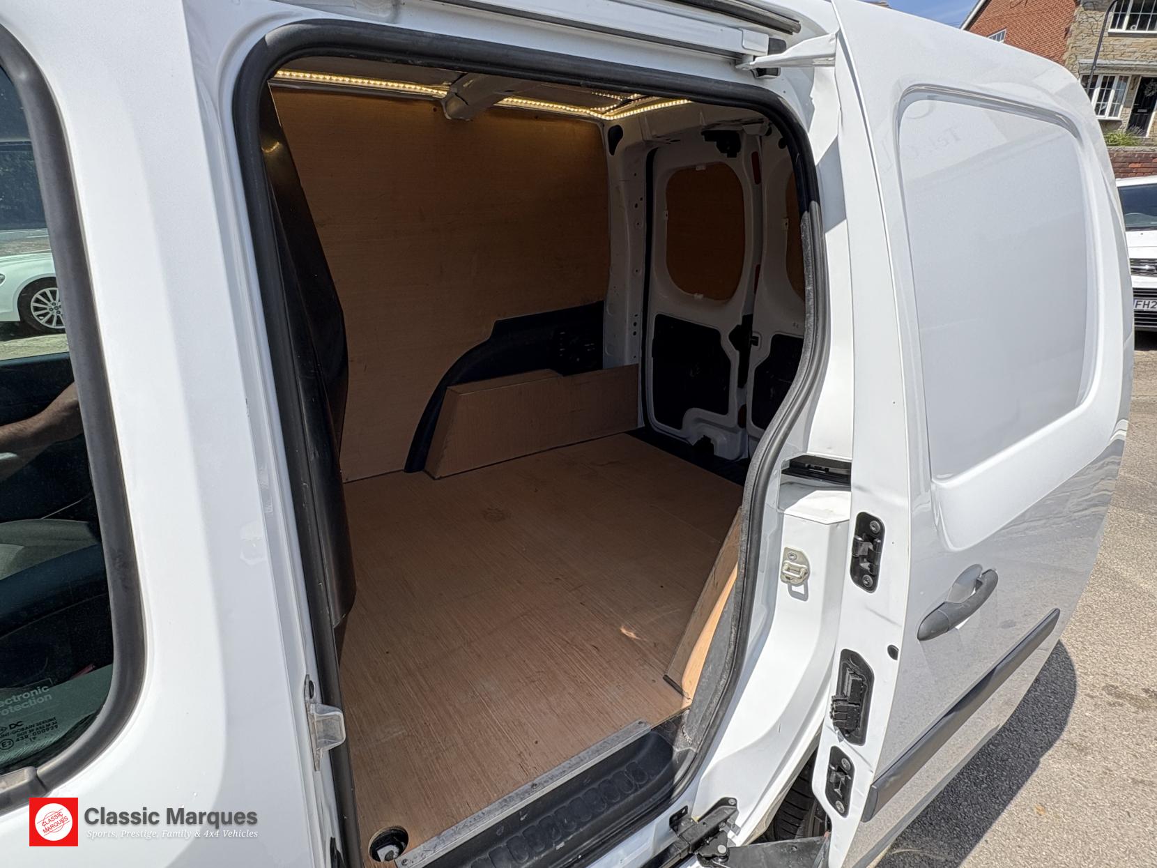 Renault Kangoo 1.5 dCi ENERGY ML19 Business+ Panel Van 5dr Diesel Manual MWB Euro 6 (s/s) (95 ps)