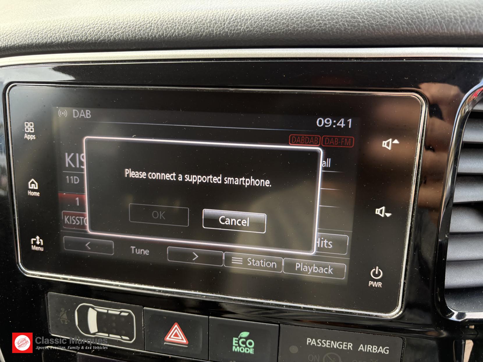Mitsubishi Outlander 2.2 DI-D Juro SUV 5dr Diesel Manual 4WD Euro 6 (s/s) (147 ps)