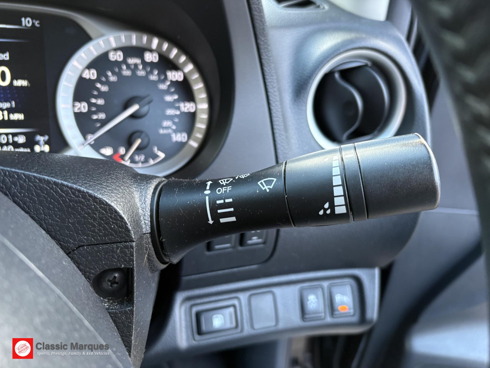 Nissan Navara 2.3 dCi Tekna Pickup Double Cab 4dr Diesel Auto 4WD Euro 6 (190 ps)