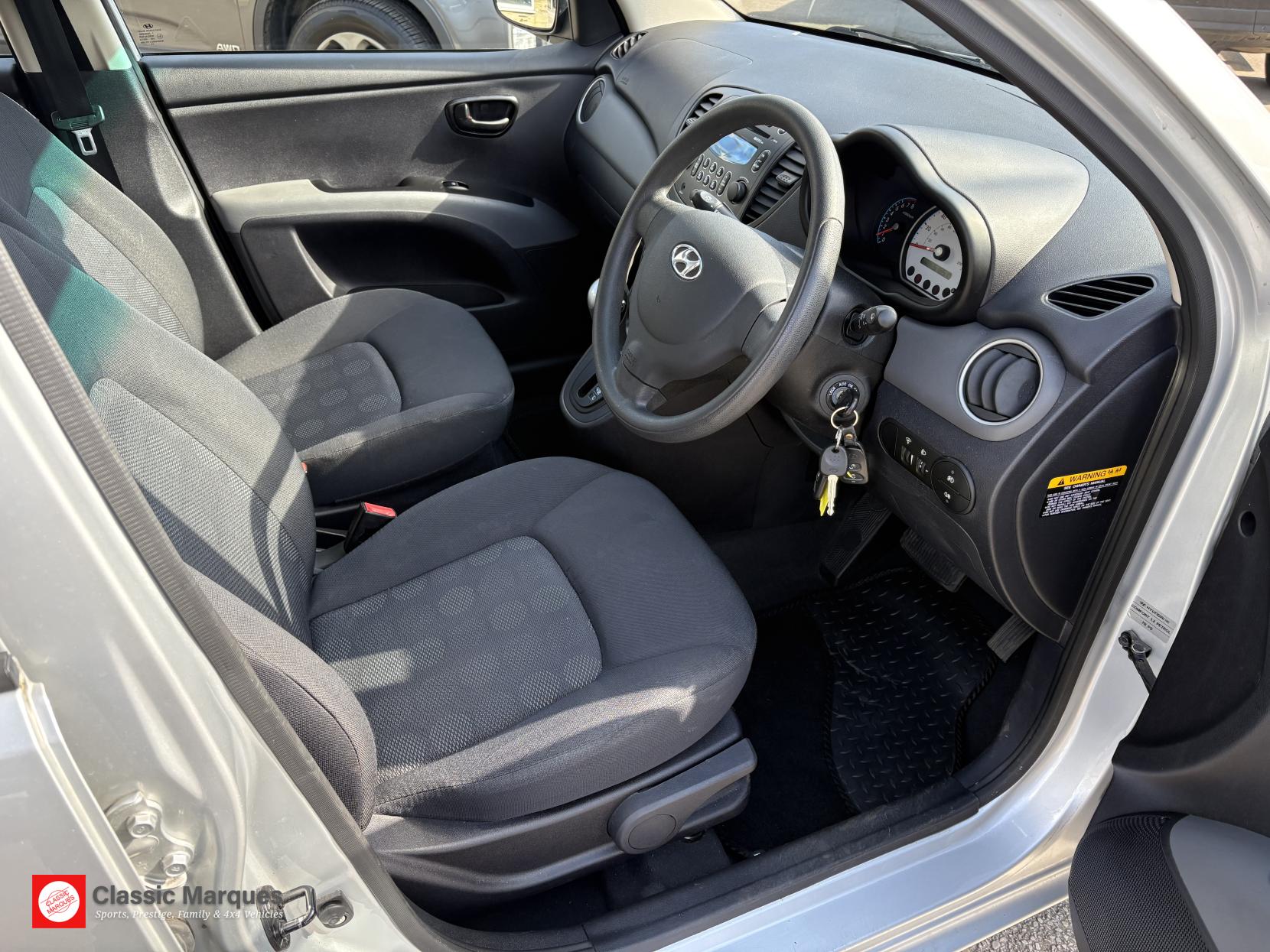 Hyundai i10 1.2 Comfort Hatchback 5dr Petrol Auto Euro 4 (77 bhp)