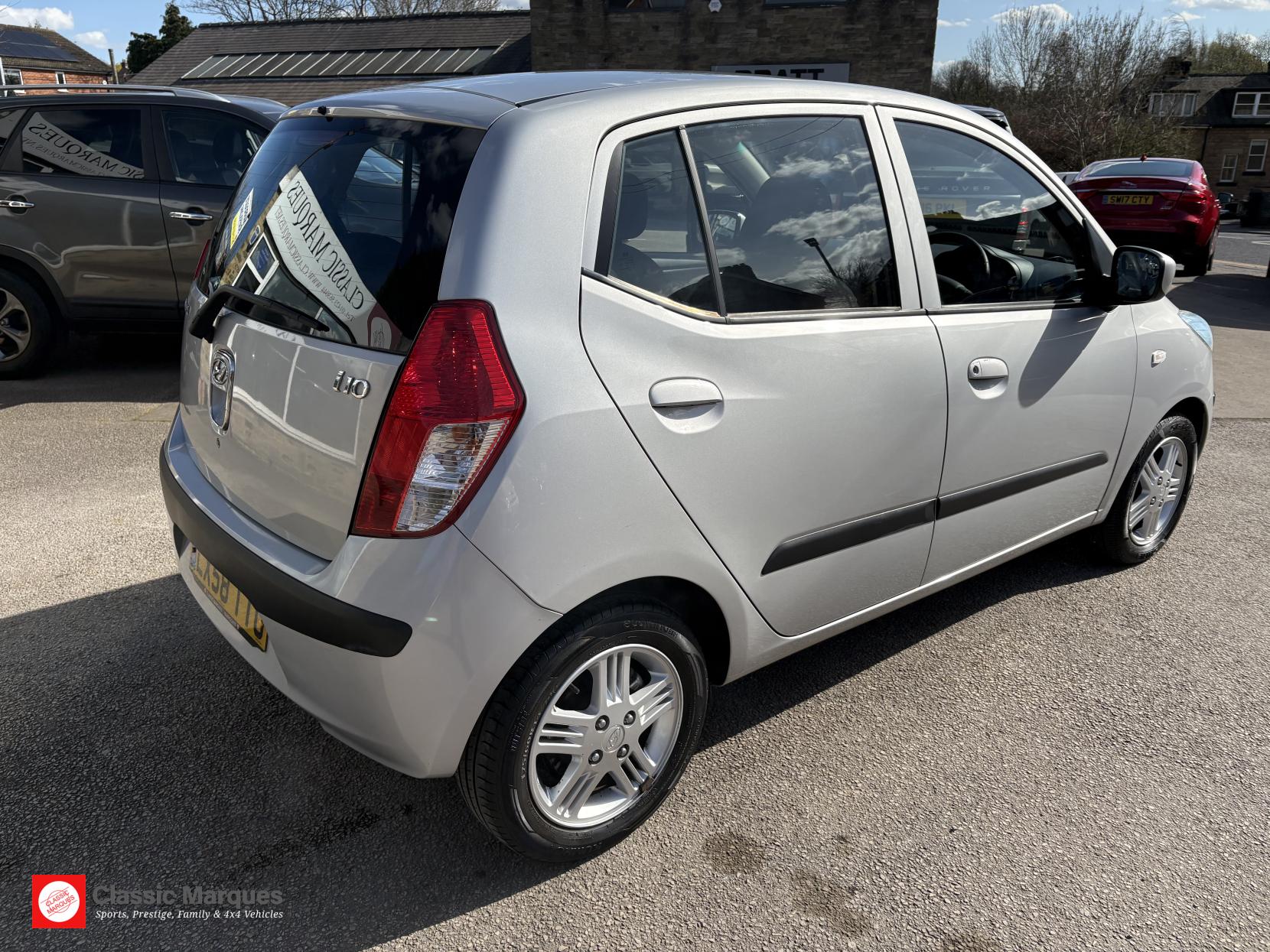 Hyundai i10 1.2 Comfort Hatchback 5dr Petrol Auto Euro 4 (77 bhp)