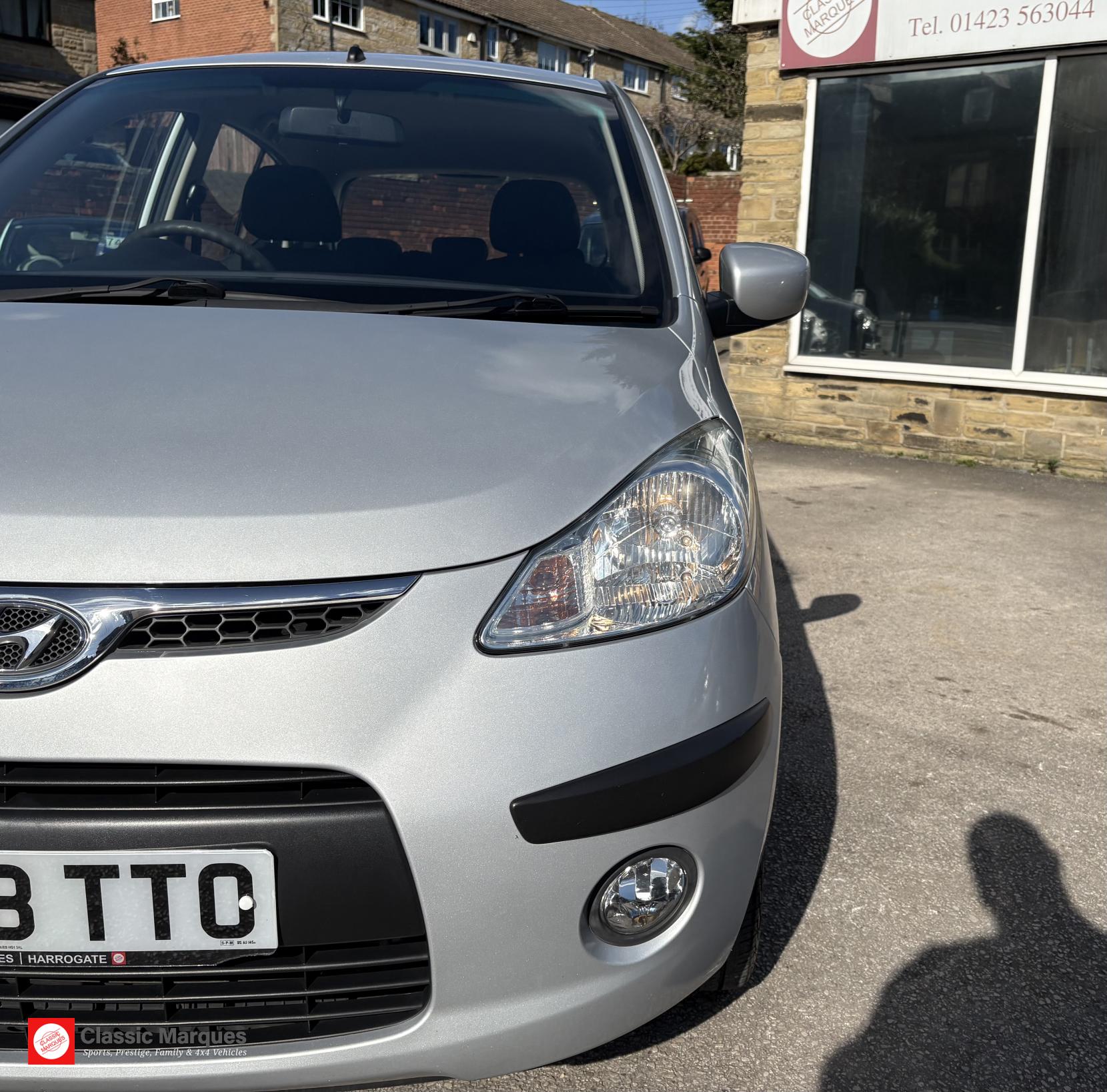 Hyundai i10 1.2 Comfort Hatchback 5dr Petrol Auto Euro 4 (77 bhp)