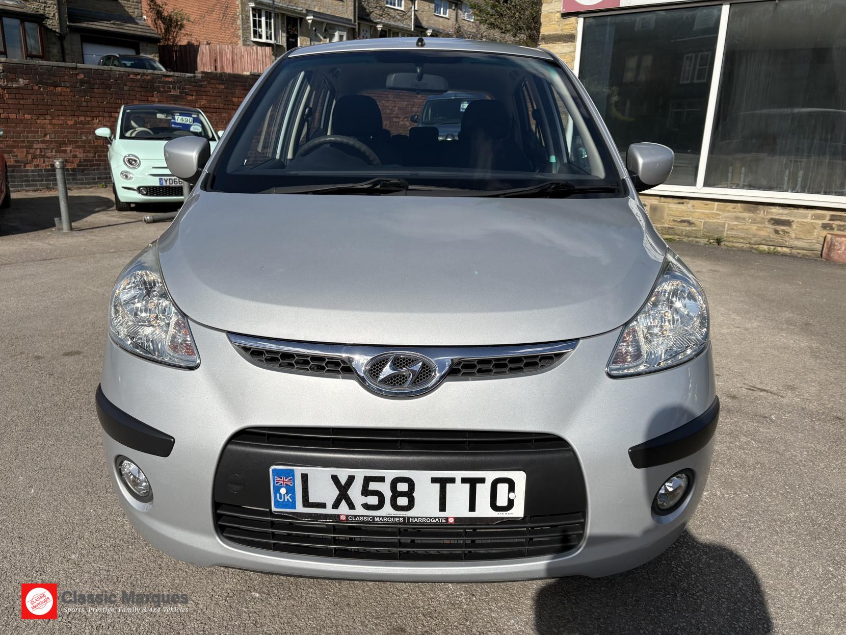 Hyundai i10 1.2 Comfort Hatchback 5dr Petrol Auto Euro 4 (77 bhp)