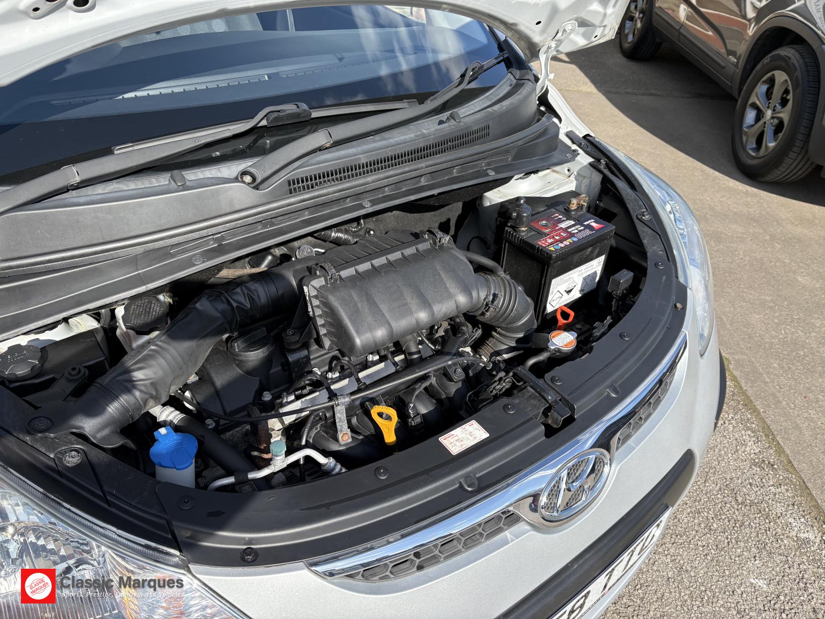 Hyundai i10 1.2 Comfort Hatchback 5dr Petrol Auto Euro 4 (77 bhp)